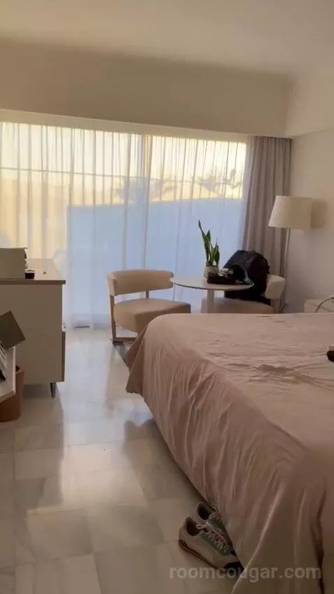 Premium Room Ocean Front bed picture #4