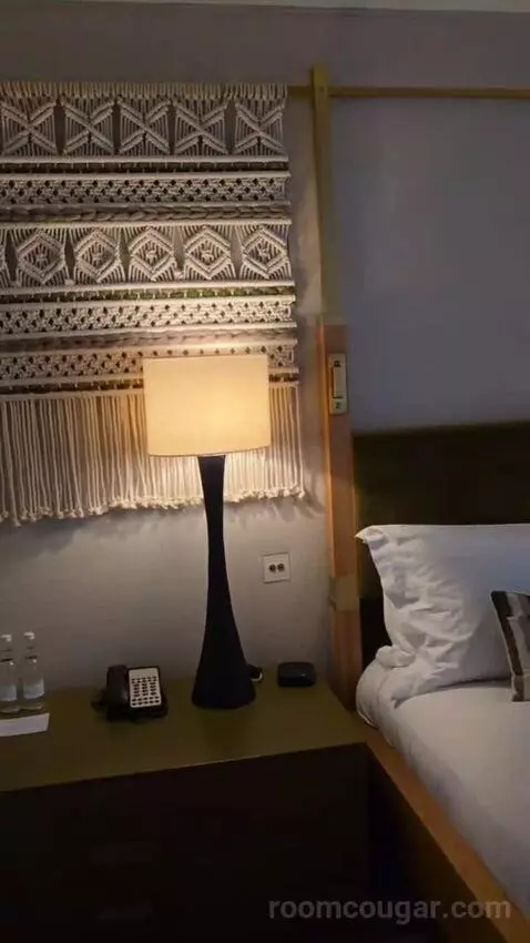 Jr Suite bed picture #7