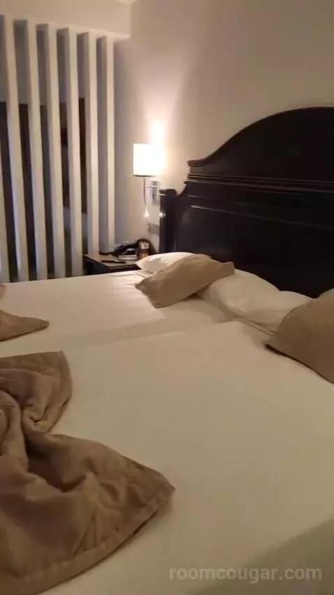 Jr Suite bed picture #6