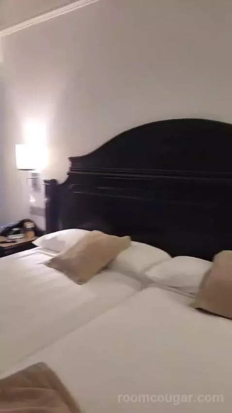 Jr Suite bed picture #10