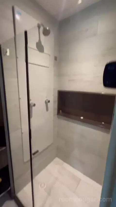 Queen Room with Sea View bathroom picture #6