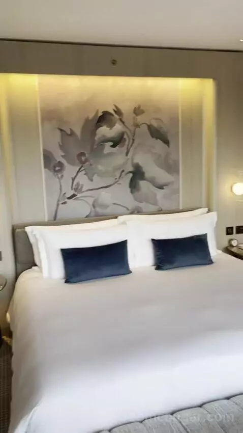 Bishopgate Suite (#1508) bed picture #7