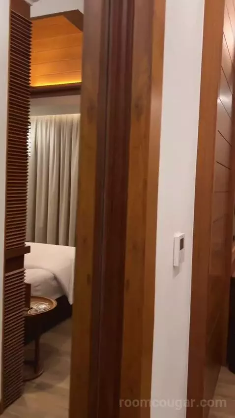 Deluxe Double Room with Balcony bed picture #3