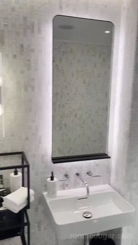 Executive Accessible (#1116) bathroom picture #7