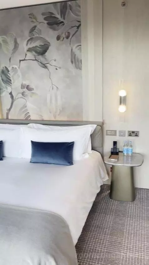 Executive Accessible (#1116) bed picture #2