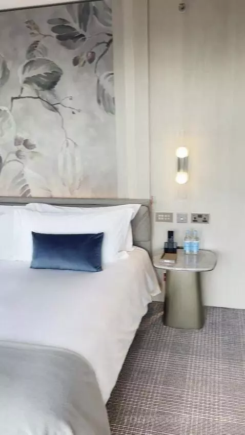 Executive Accessible (#1116) bed picture #3