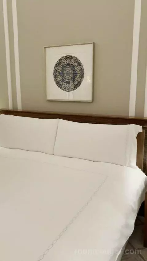 Claridge’s Room (#120) bed picture #1