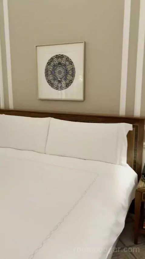 Claridge’s Room (#120) bed picture #2
