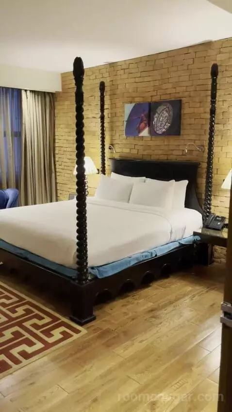 Executive Double Room (#105) bed picture #3