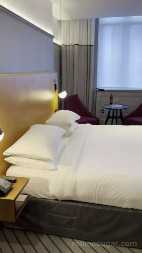 Deluxe King Room (#258) bed picture #1