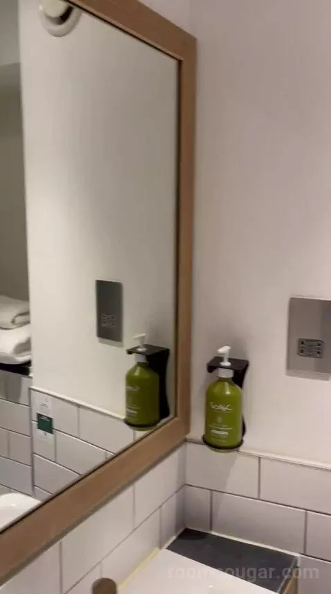 Double Room (#145) bathroom picture #5