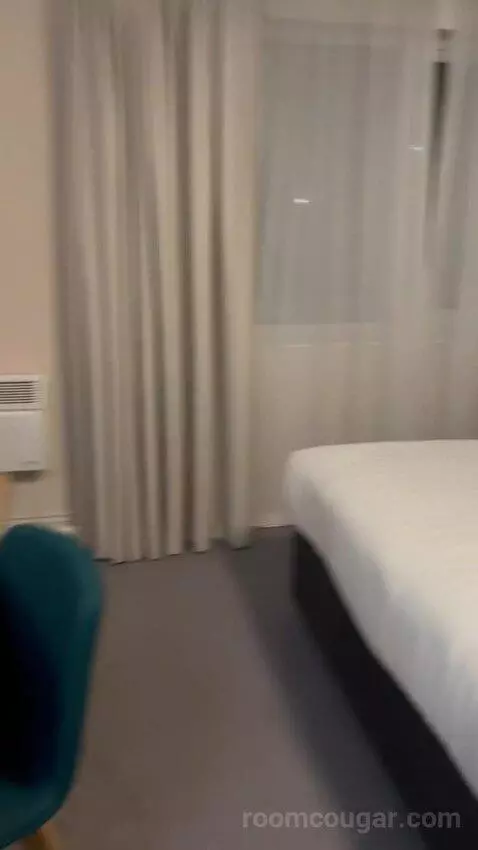 Premium Queen Room with Sofa Bed (#433) bed picture #1