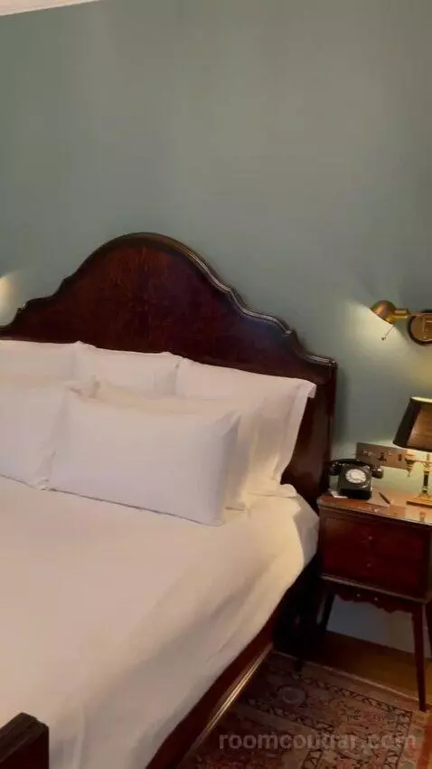 Double Room Medium (#318) bed picture #3