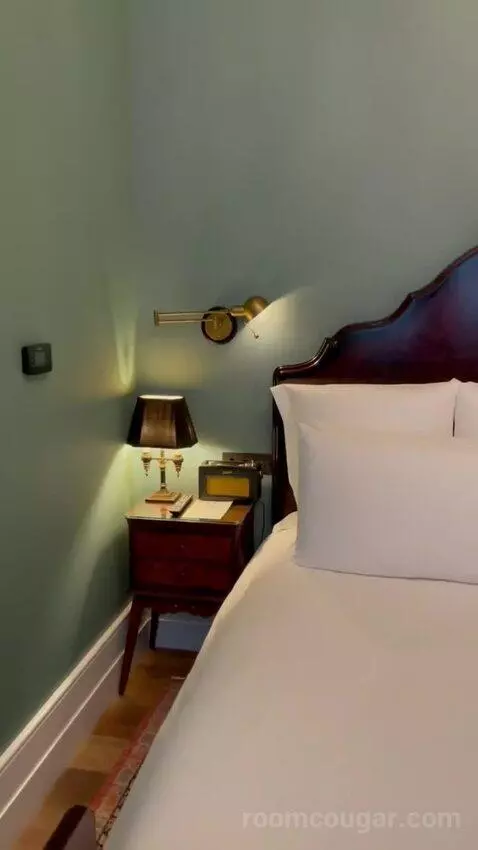 Double Room Medium (#318) bed picture #4