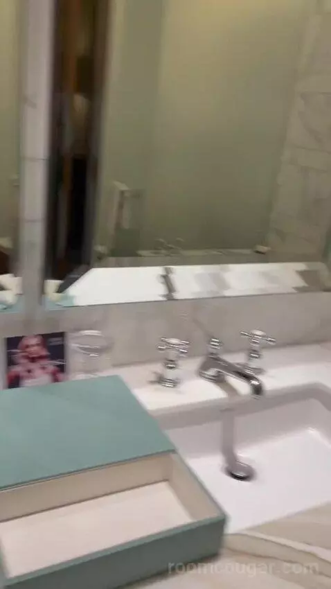 Deluxe Room (#514) bathroom picture #10