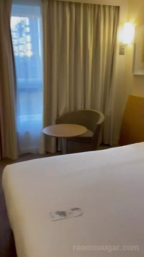 Standard Room - Mobility Accessible (#707) bed picture #8