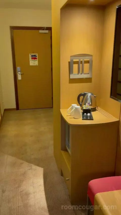 Standard Room - Mobility Accessible (#707) picture #10