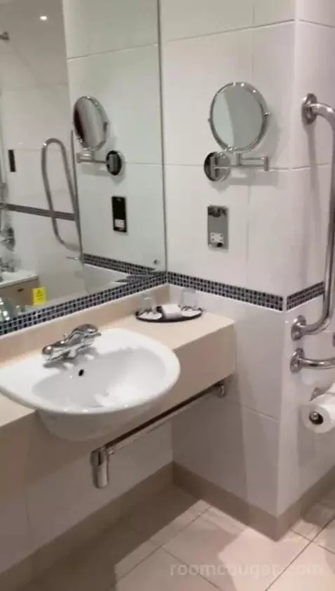 Twin Room with Mobility Accessible Roll-In Shower (#201) bathroom picture #4