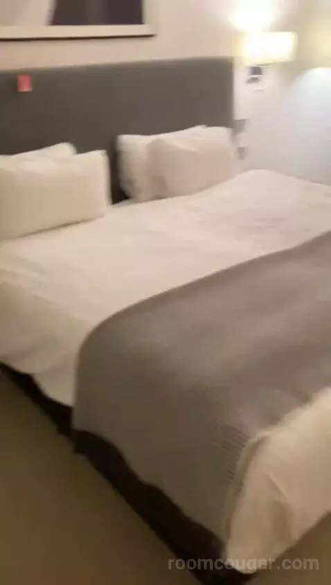 Twin Room with Mobility Accessible Roll-In Shower (#201) bed picture #10