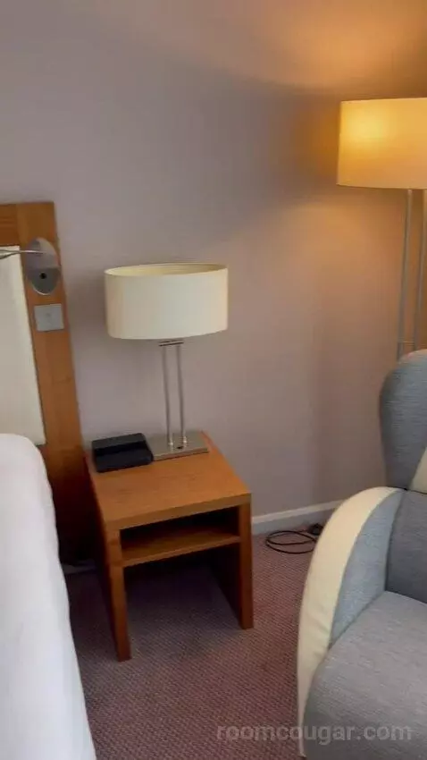 Queen Room (#327) bed picture #9