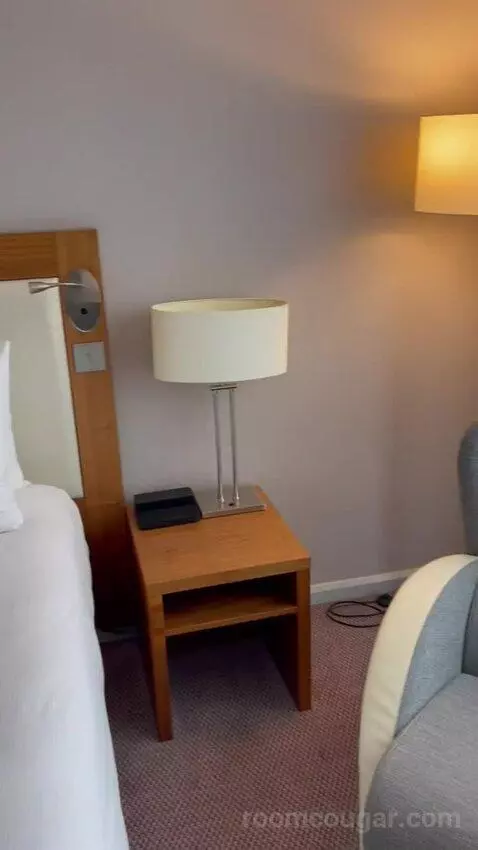 Queen Room (#327) bed picture #10