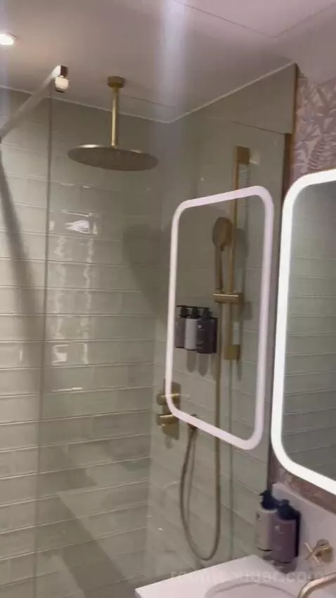 Standard Double or Twin Room (#471) bathroom picture #3
