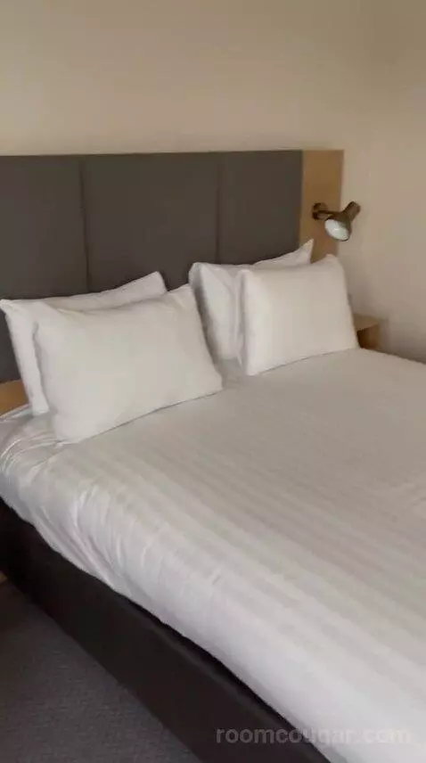 Double Room (#234) bed picture #4