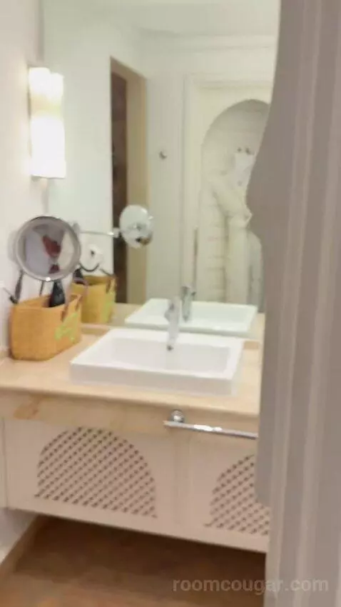 Solarium Double Room (#109) bathroom picture #5