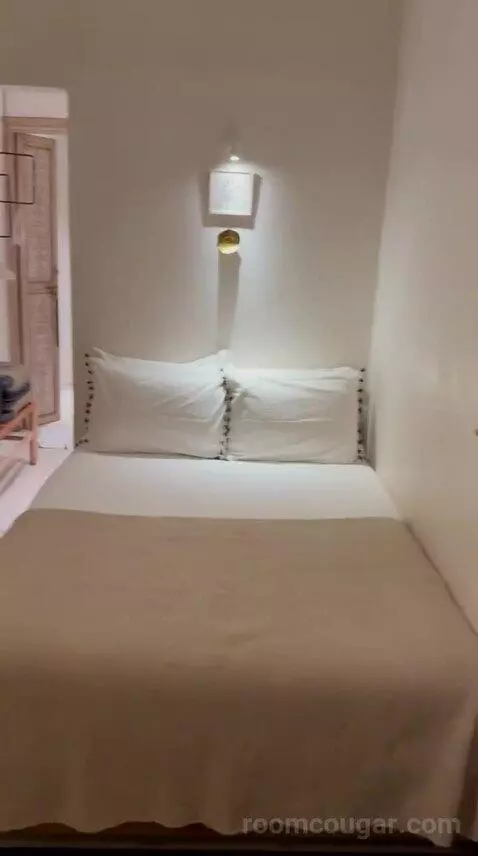 Small Twin Room (Soleil) bed picture #2