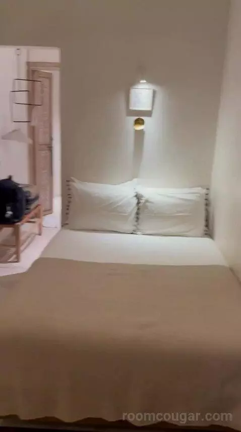 Small Twin Room (Soleil) bed picture #3