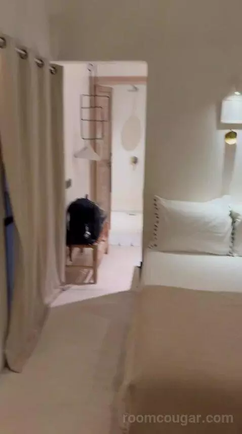 Small Twin Room (Soleil) bed picture #7