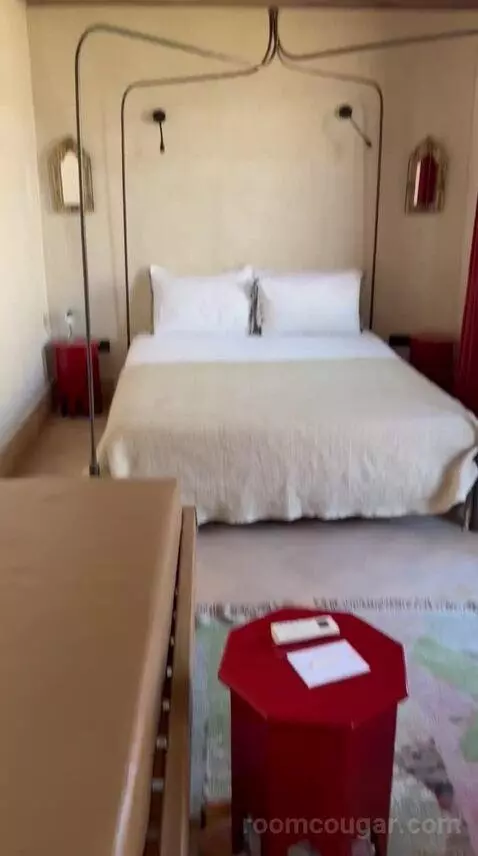 Deluxe Suite (Berber) bed picture #11