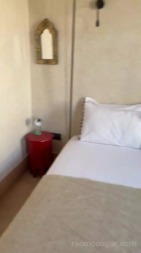 Deluxe Suite (Berber) bed picture #4