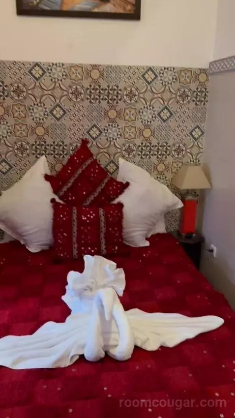Double Room with Private Bathroom (#2) bed picture #2