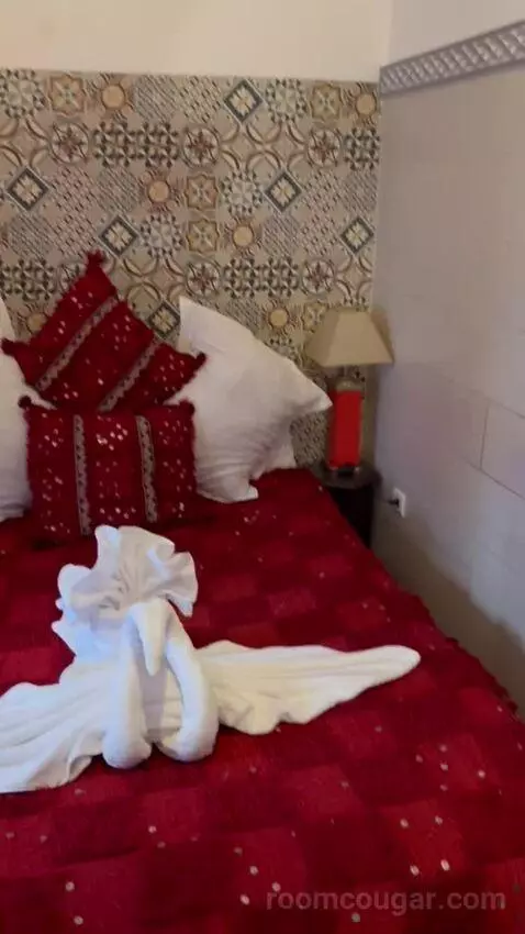 Double Room with Private Bathroom (#2) bed picture #5