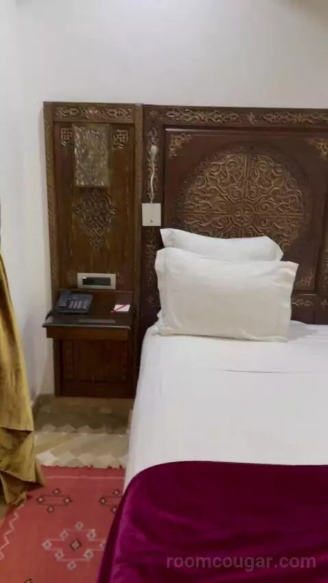 Deluxe Double Room (#8) bed picture #3