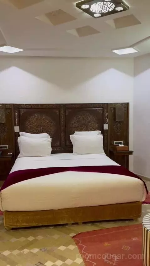 Deluxe Double Room (#8) bed picture #12