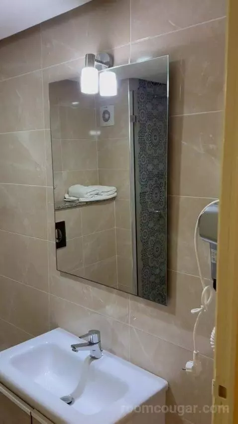 Standard Twin Room (#229) bathroom picture #3