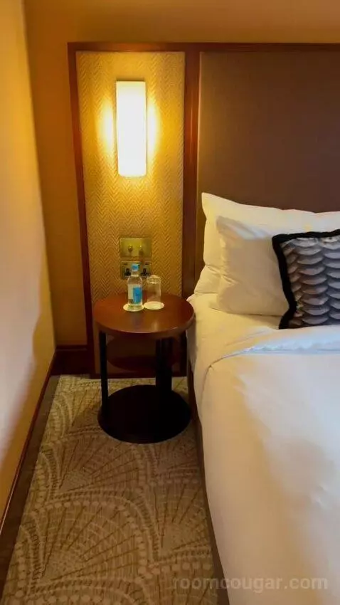 Superior King Room (#601) bed picture #1
