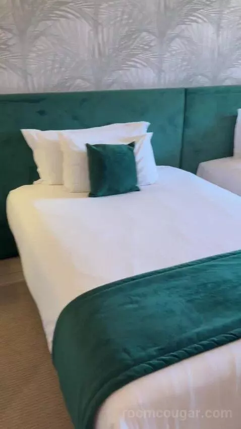 Superior Double or Twin Room with Pool View (#3104) bed picture #8