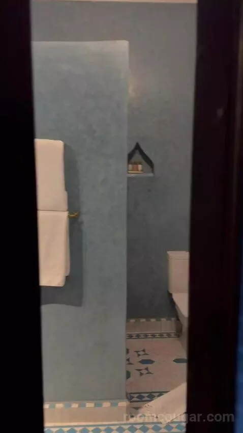 Deluxe Double (Titrit) bathroom picture #3