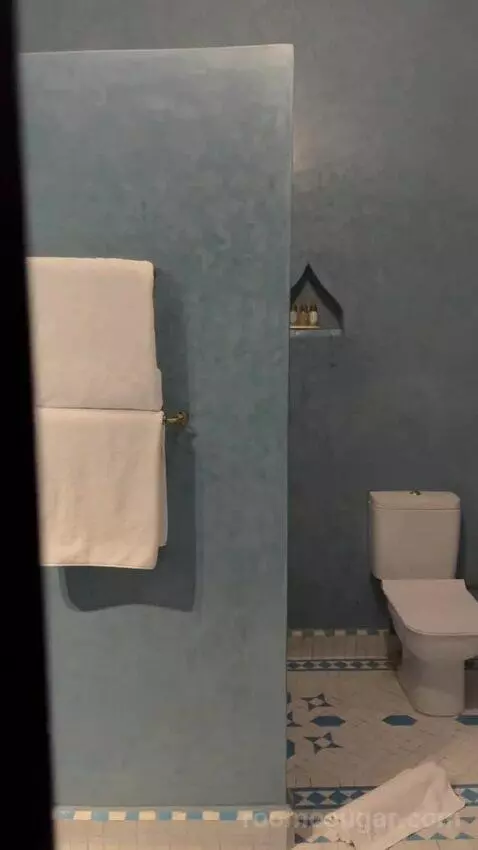 Deluxe Double (Titrit) bathroom picture #6