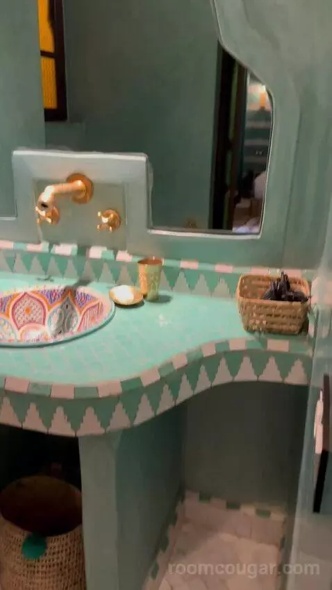 Deluxe Double (Tazra) bathroom picture #5