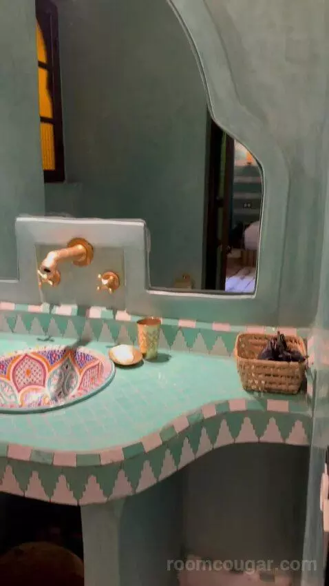 Deluxe Double (Tazra) bathroom picture #8