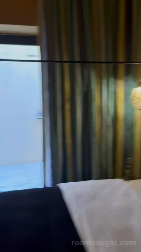 Extra Large Room bed picture #8