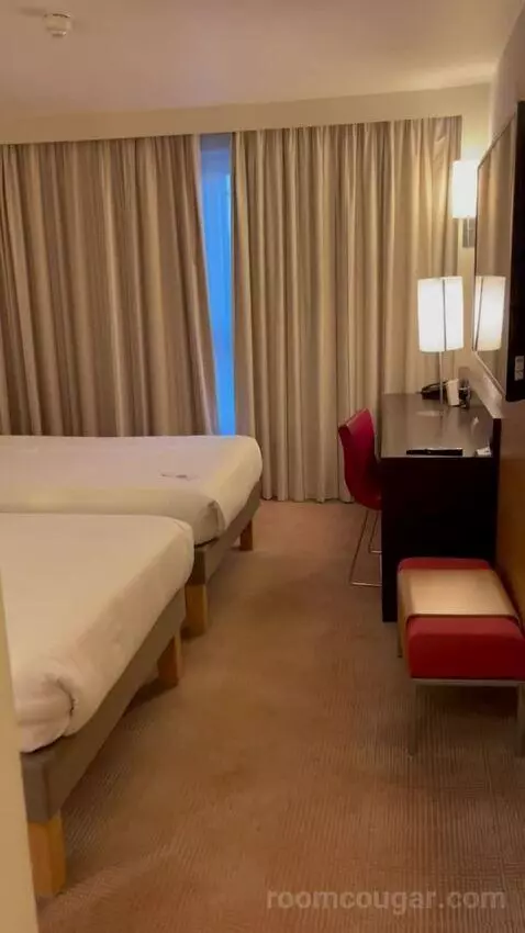 Superior Twin Room (#604) picture #22