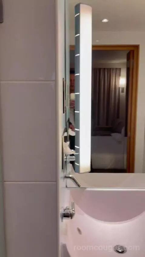 Superior Room - Room Only Non - Refundable (#704) bathroom picture #7