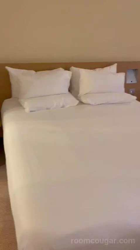 Superior Room - Room Only Non - Refundable (#704) bed picture #3