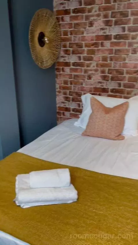 Single Room with Bathroom (#1) bed picture #9