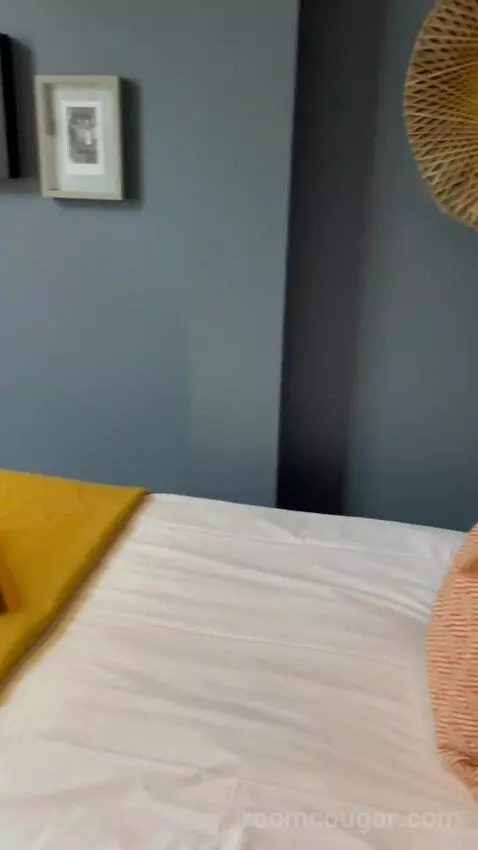 Single Room with Bathroom (#1) bed picture #2